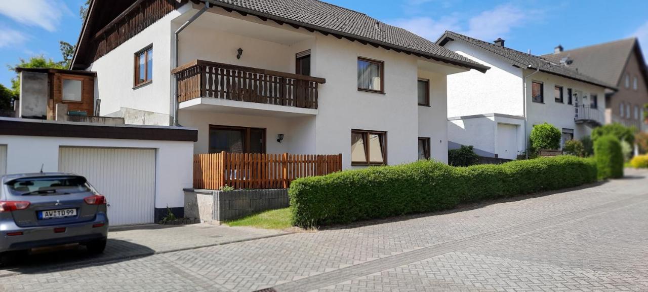 Ferienwohnung Bausenbergblick Niederzissen エクステリア 写真